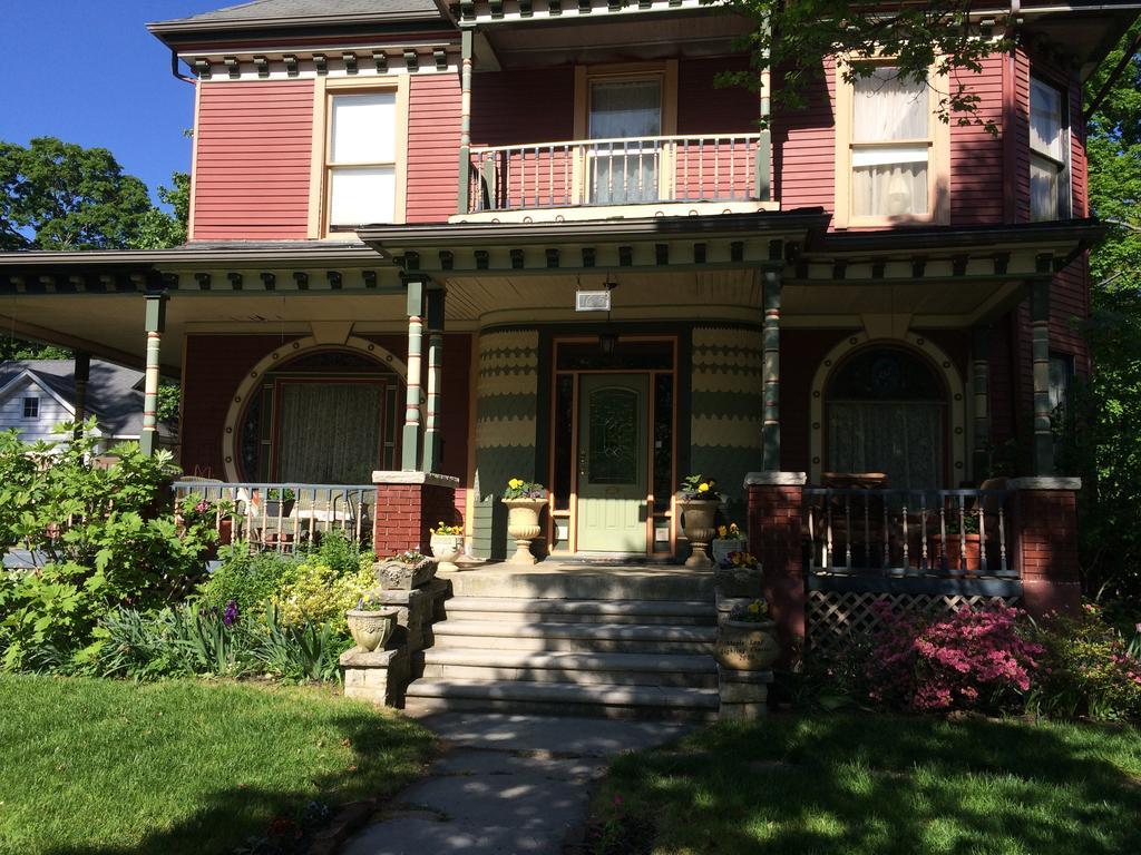 Grand Avenue Bed And Breakfast Carthage Exterior photo