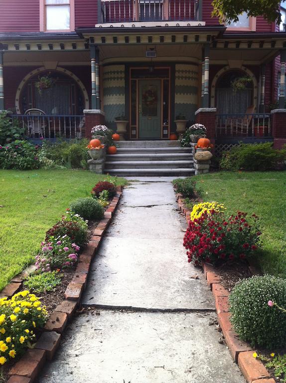 Grand Avenue Bed And Breakfast Carthage Exterior photo