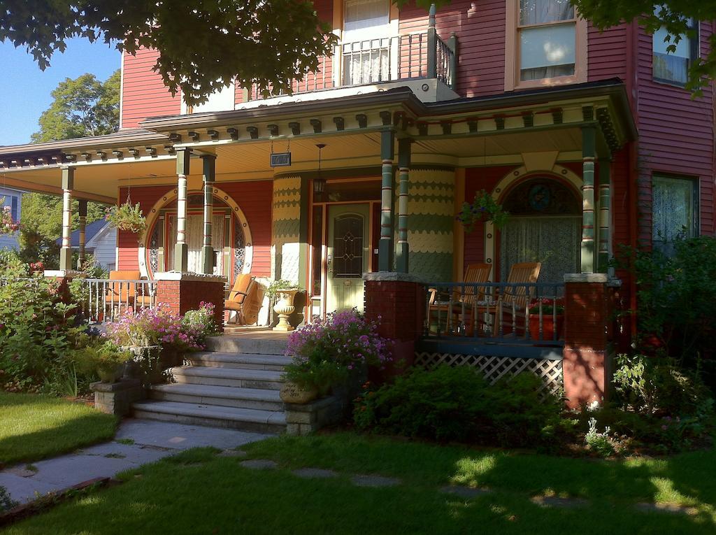 Grand Avenue Bed And Breakfast Carthage Exterior photo