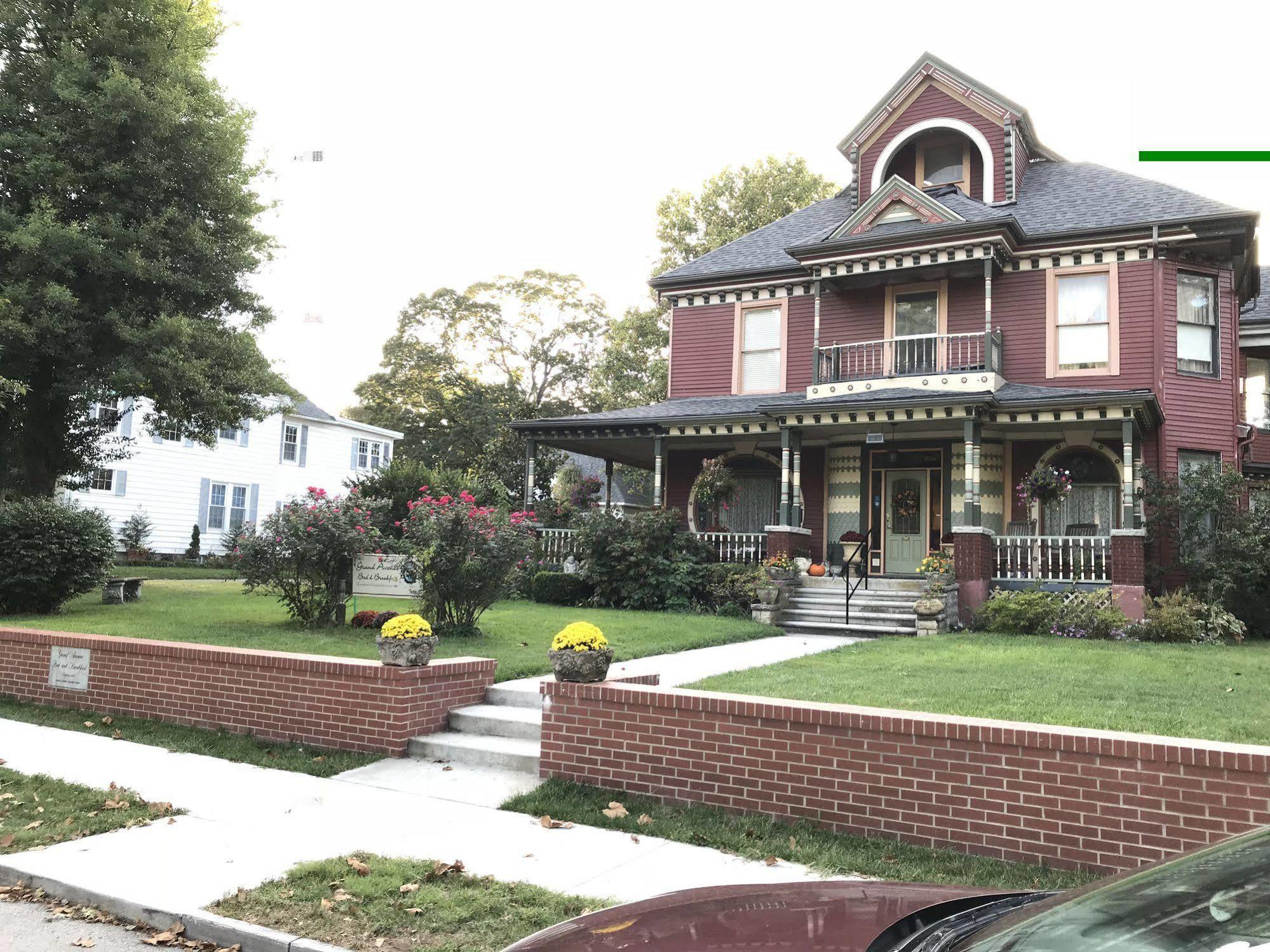 Grand Avenue Bed And Breakfast Carthage Exterior photo